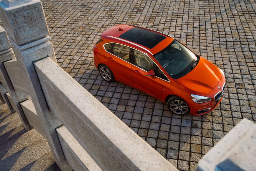  BMW 220i Active Tourer Luxury Line 2016 года  (CN) (фото 19 из 34)